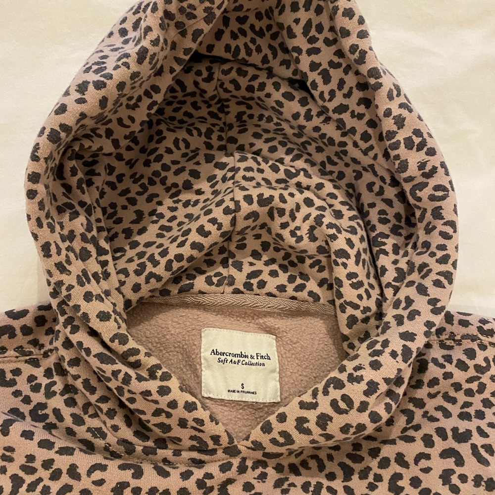 Soft Abercrombie & Fitch sweatshirt - Size S -Excellent condition